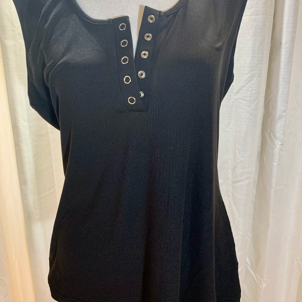 Scoop neck Ribbed Tee 2 Pack - Picture 4 of 9